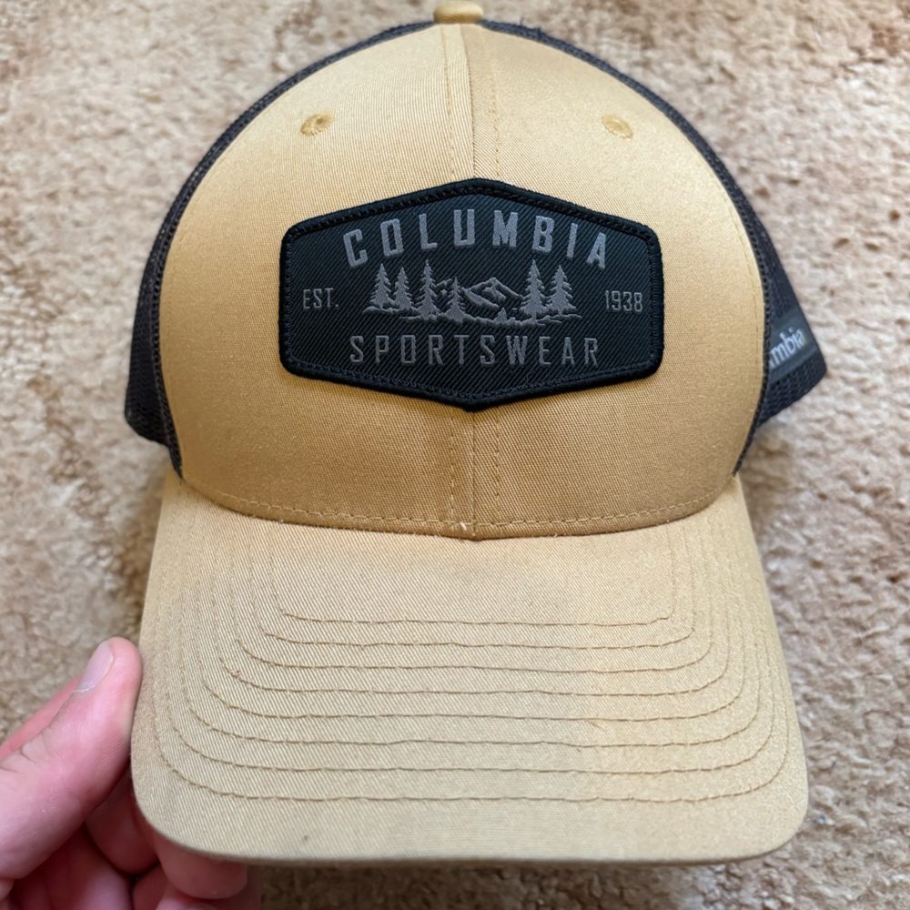 Columbia snapback